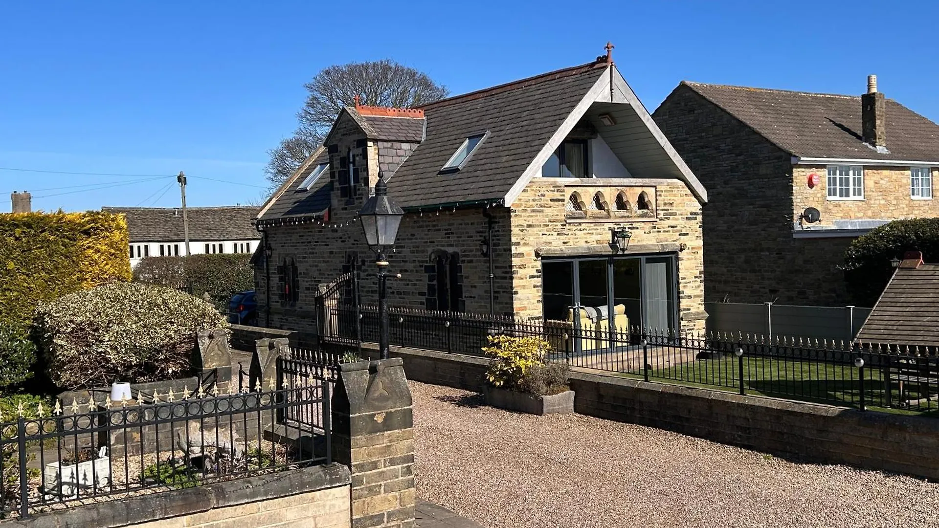 St George'S Lodge Halifax